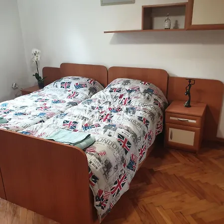 Jasmine Metro Station, 2bdr, Free Parking