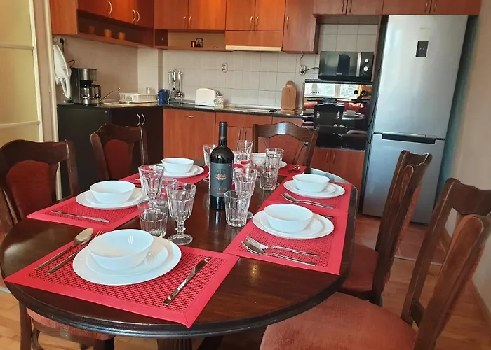 Jasmine Metro Station, 2bdr, Free Parking Apartment Sofia