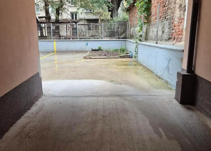 Apartment Jasmine Metro Station, 2bdr, Free Parking *